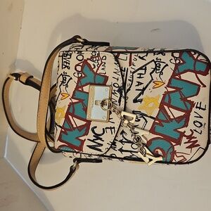 DKNY CLEO NS PHONE CROSSBODY BAG PURSE Off WHITE GRAFFITI